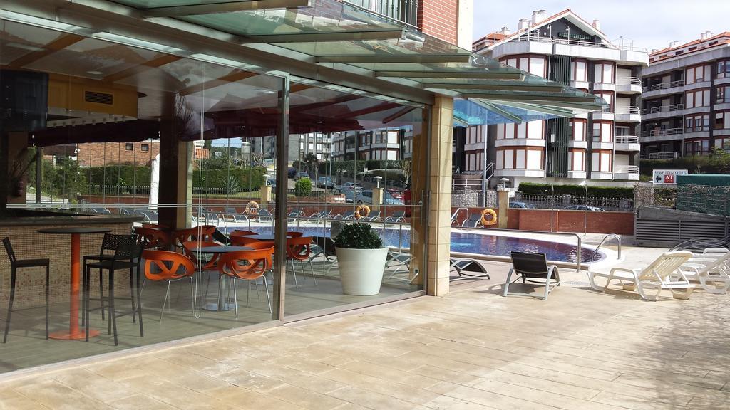 נוחה Hotel Maritimo Ris Con Garaje מראה חיצוני תמונה